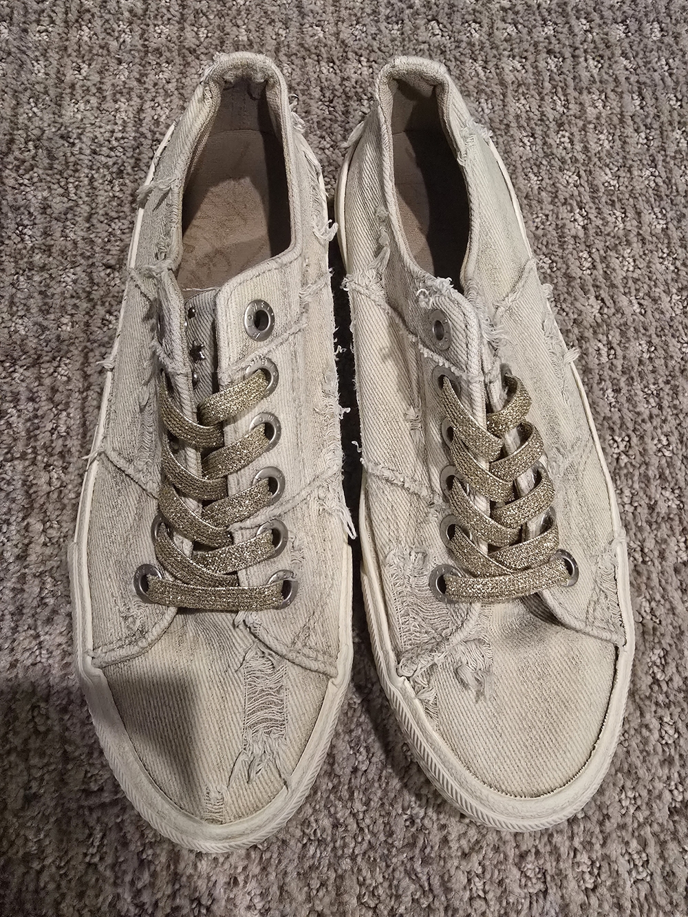 Womens Distressed Canvas Sneakers in Light Beige with Metallic Laces